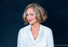 Musik, Wortwitz und feine Poesie: Anne Folger gastiert im Ofenhaus Bernau