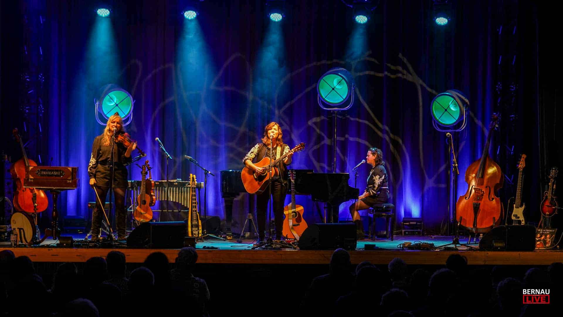 Magie im Kerzenschein der Musik: Wie „The Joni Project“ Bernau verzauberte